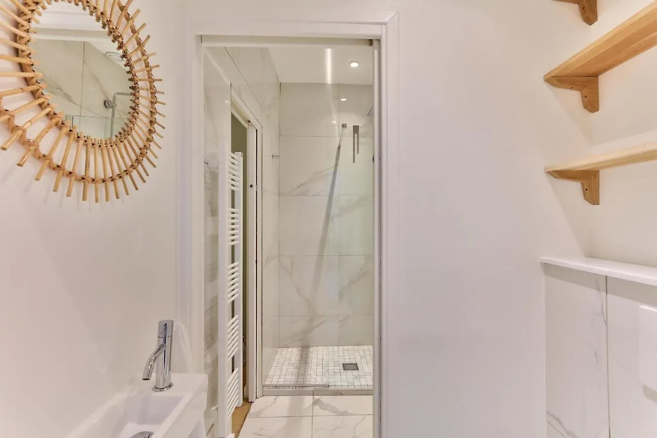 Hr Quai Augustins - Notre Dame Paris Apartment