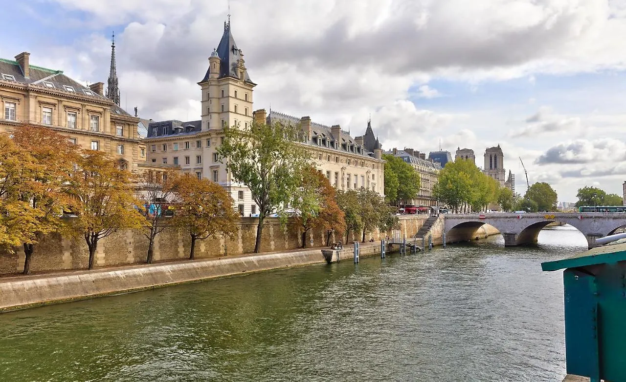 Apartament Hr Quai Augustins - Notre Dame Paryż